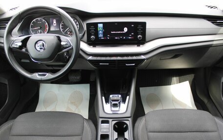 Skoda Octavia IV, 2021 год, 2 154 000 рублей, 19 фотография