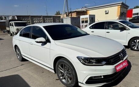 Volkswagen Passat B8 рестайлинг, 2017 год, 2 750 000 рублей, 2 фотография