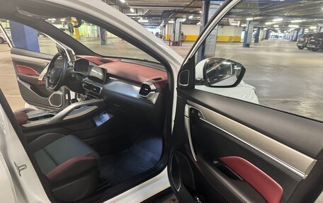 Geely Coolray I, 2023 год, 1 700 000 рублей, 9 фотография