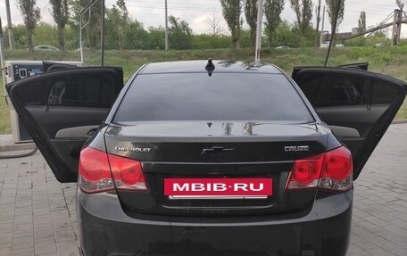 Chevrolet Cruze II, 2010 год, 650 000 рублей, 6 фотография
