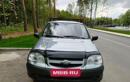 Chevrolet Niva I рестайлинг, 2011 год, 395 000 рублей, 5 фотография