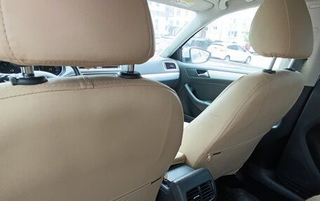 Volkswagen Jetta VI, 2018 год, 1 430 000 рублей, 13 фотография