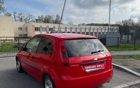 Ford Fiesta, 2005 год, 380 000 рублей, 3 фотография