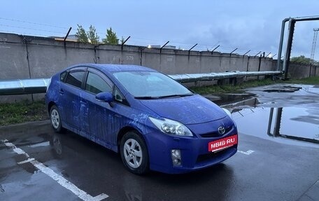 Toyota Prius, 2011 год, 1 300 000 рублей, 10 фотография
