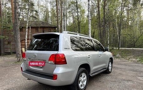 Toyota Land Cruiser 200, 2011 год, 4 000 000 рублей, 3 фотография