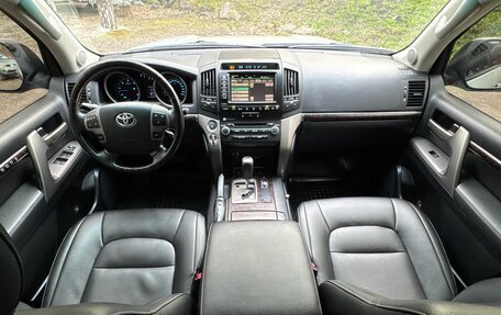 Toyota Land Cruiser 200, 2011 год, 4 000 000 рублей, 15 фотография