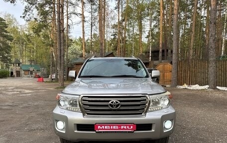 Toyota Land Cruiser 200, 2011 год, 4 000 000 рублей, 19 фотография
