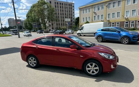 Hyundai Solaris II рестайлинг, 2011 год, 540 000 рублей, 2 фотография