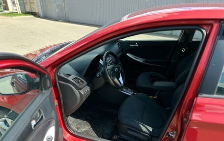 Hyundai Solaris II рестайлинг, 2011 год, 540 000 рублей, 10 фотография