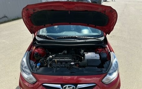 Hyundai Solaris II рестайлинг, 2011 год, 540 000 рублей, 8 фотография