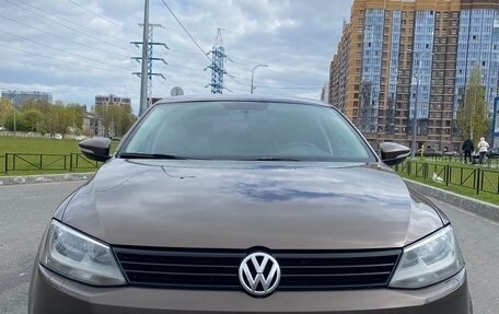 Volkswagen Jetta VI, 2012 год, 850 000 рублей, 2 фотография