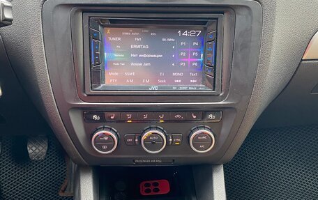 Volkswagen Jetta VI, 2012 год, 850 000 рублей, 20 фотография