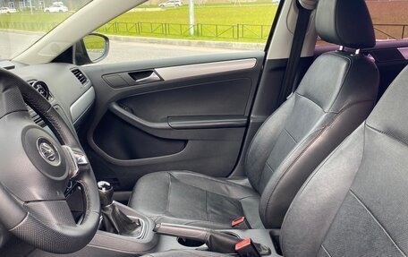 Volkswagen Jetta VI, 2012 год, 850 000 рублей, 15 фотография