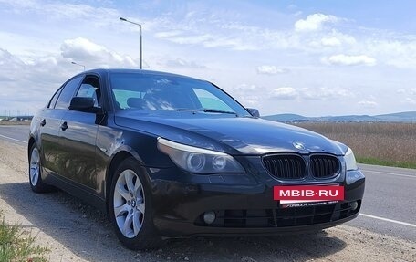 BMW 5 серия, 2004 год, 850 000 рублей, 2 фотография