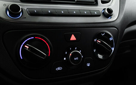 Hyundai Solaris II рестайлинг, 2020 год, 1 379 700 рублей, 15 фотография
