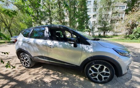 Renault Kaptur I рестайлинг, 2018 год, 1 400 000 рублей, 3 фотография