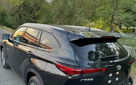 Toyota Highlander, 2025 год, 5 400 000 рублей, 3 фотография