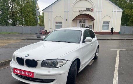 BMW 1 серия, 2011 год, 865 000 рублей, 4 фотография