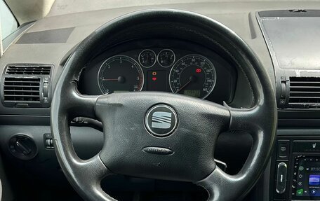 SEAT Alhambra II рестайлинг, 2002 год, 450 000 рублей, 12 фотография