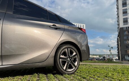 Toyota Prius IV XW50, 2019 год, 1 750 000 рублей, 17 фотография