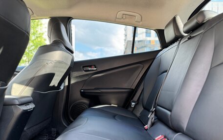 Toyota Prius IV XW50, 2019 год, 1 750 000 рублей, 34 фотография