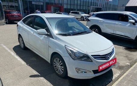 Hyundai Solaris II рестайлинг, 2014 год, 695 000 рублей, 2 фотография