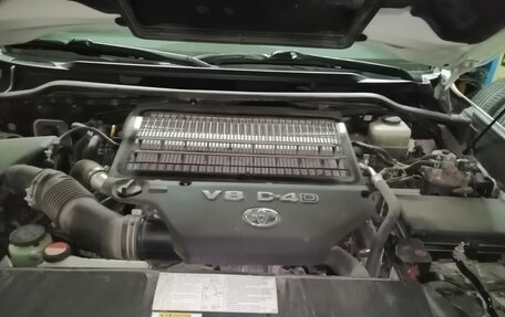 Toyota Land Cruiser 200, 2015 год, 5 850 000 рублей, 8 фотография