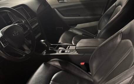 Hyundai Sonata VII, 2019 год, 1 735 000 рублей, 3 фотография