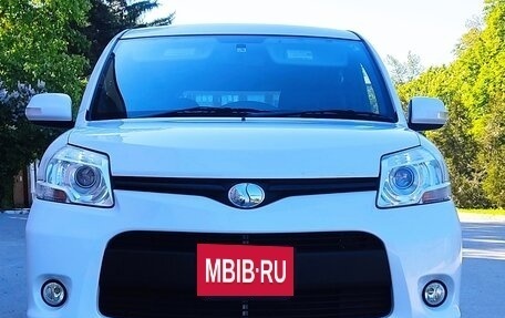 Toyota Sienta I, 2011 год, 1 170 000 рублей, 3 фотография