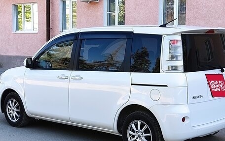Toyota Sienta I, 2011 год, 1 170 000 рублей, 4 фотография