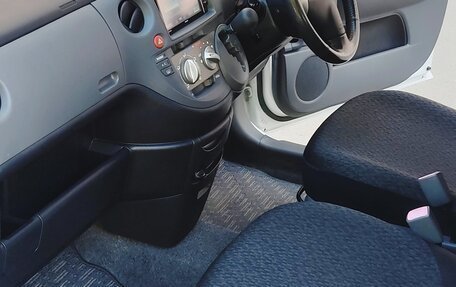Toyota Sienta I, 2011 год, 1 170 000 рублей, 20 фотография