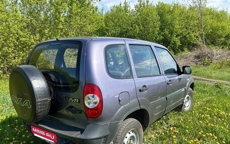 Chevrolet Niva I рестайлинг, 2015 год, 770 000 рублей, 3 фотография
