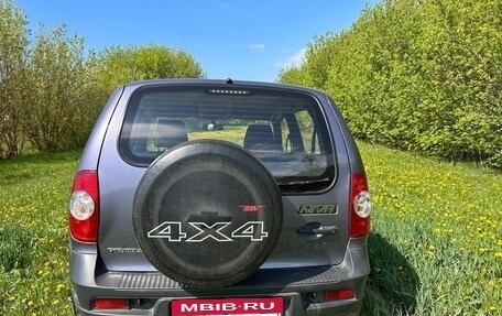 Chevrolet Niva I рестайлинг, 2015 год, 770 000 рублей, 5 фотография