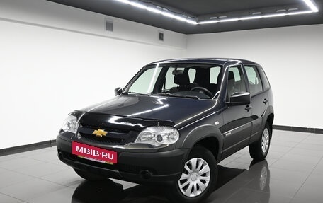 Chevrolet Niva I рестайлинг, 2018 год, 795 000 рублей, 3 фотография