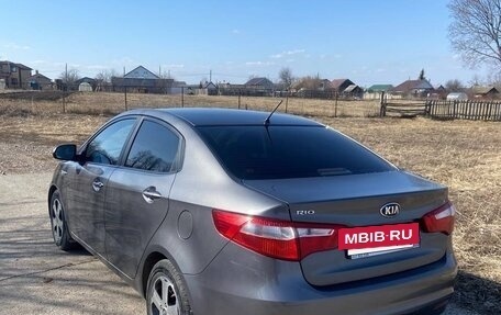 KIA Rio III рестайлинг, 2013 год, 720 000 рублей, 2 фотография