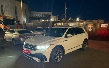 Volkswagen Tiguan II, 2021 год, 3 300 000 рублей, 3 фотография