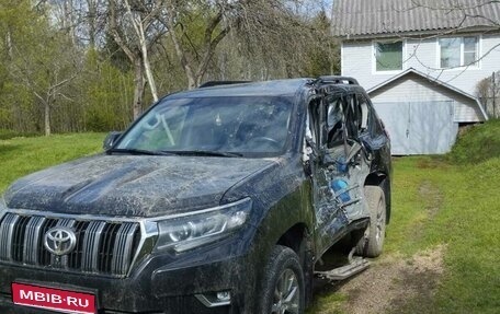 Toyota Land Cruiser Prado 150 рестайлинг 2, 2018 год, 2 600 000 рублей, 1 фотография