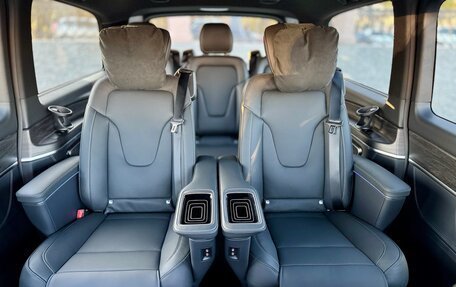 Mercedes-Benz V-Класс, 2025 год, 14 450 000 рублей, 30 фотография