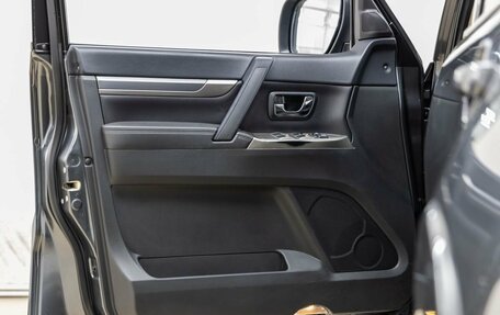 Mitsubishi Pajero IV, 2012 год, 2 218 000 рублей, 13 фотография