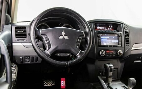 Mitsubishi Pajero IV, 2012 год, 2 218 000 рублей, 17 фотография