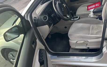 Ford Focus II рестайлинг, 2006 год, 400 000 рублей, 11 фотография