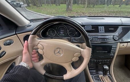 Mercedes-Benz CLS, 2004 год, 1 300 000 рублей, 24 фотография