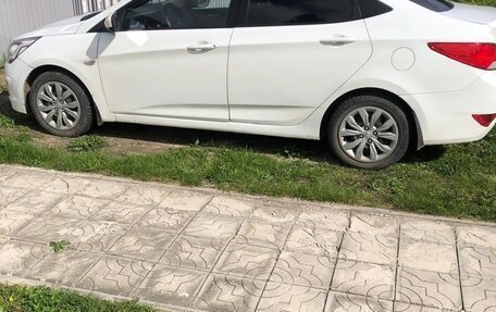 Hyundai Solaris II рестайлинг, 2016 год, 920 000 рублей, 7 фотография