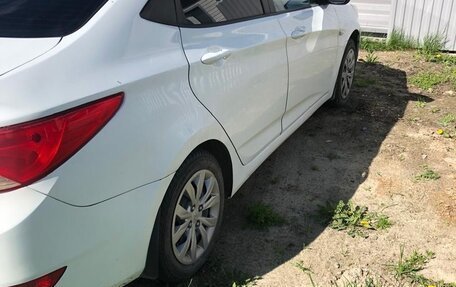 Hyundai Solaris II рестайлинг, 2016 год, 920 000 рублей, 5 фотография