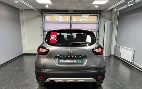 Renault Kaptur I рестайлинг, 2021 год, 1 800 000 рублей, 5 фотография