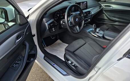 BMW 5 серия, 2019 год, 4 350 000 рублей, 10 фотография