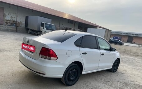 Volkswagen Polo VI (EU Market), 2011 год, 420 000 рублей, 2 фотография