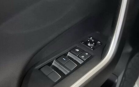 Toyota RAV4, 2020 год, 3 370 000 рублей, 4 фотография