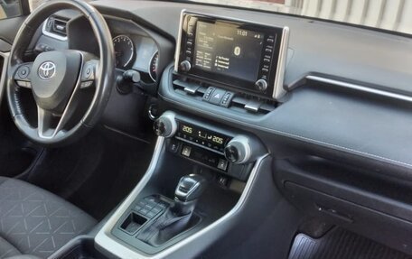 Toyota RAV4, 2020 год, 3 370 000 рублей, 15 фотография