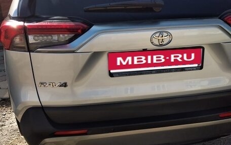 Toyota RAV4, 2020 год, 3 370 000 рублей, 18 фотография